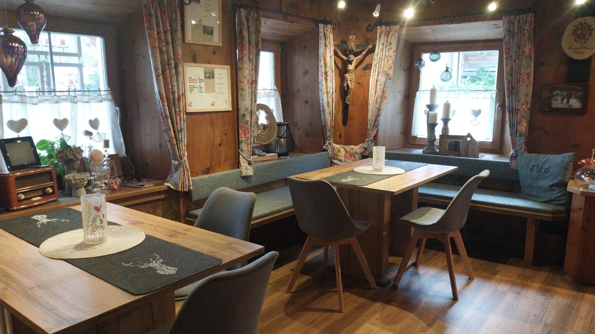 Hotel Thalerhof à Roppen Extérieur photo